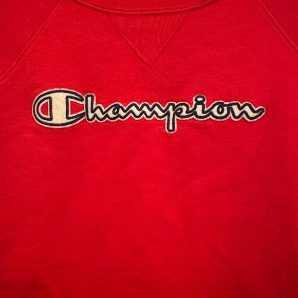 Champion Red Crew Neck Sweater Vibrant Style - Picture 2 of 5